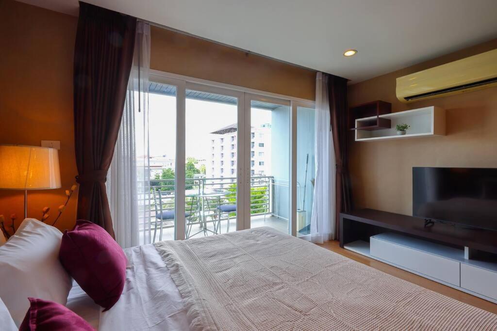 Apartament Luxury Living In Heart Of Nimman Chiang Mai Zewnętrze zdjęcie